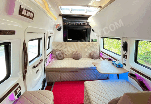 9 seater luxury caravan with toilet washroom kitchen sunroof hire